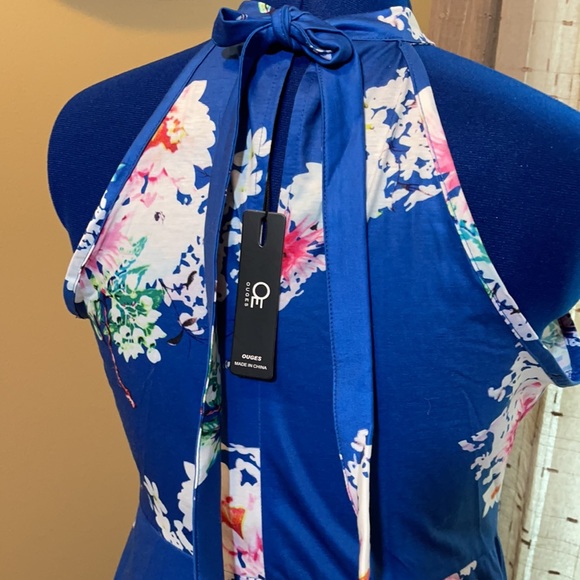Halter dress in blue with floral pattern. - Picture 4 of 4